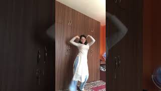 Mosam hune lage pagal Main nacho girl dance