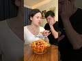 女人身上有两把刀#streetfood #foodie#shorts #chineseplatter#foodshorts