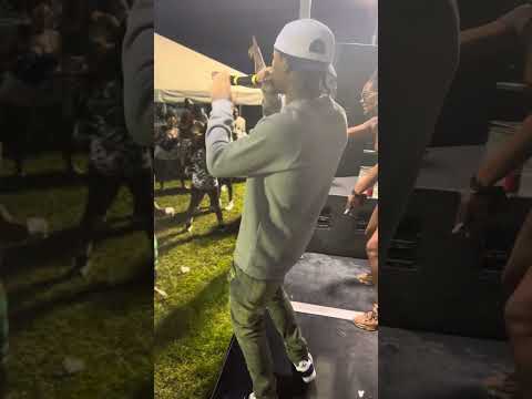 Foxx - “I’m On” [Live Performance]