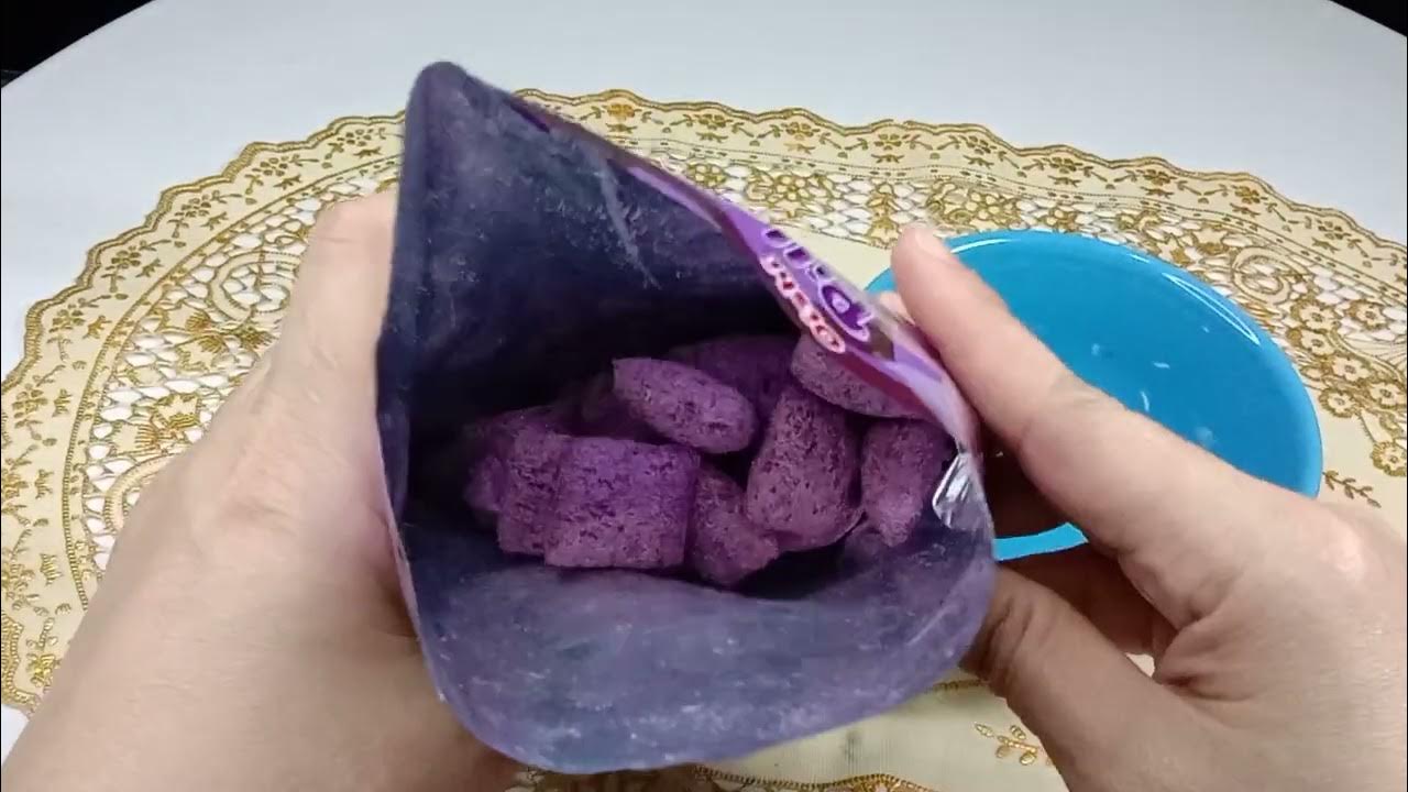 OISHI PILLOWS UBE FILLED CRACKERS YouTube