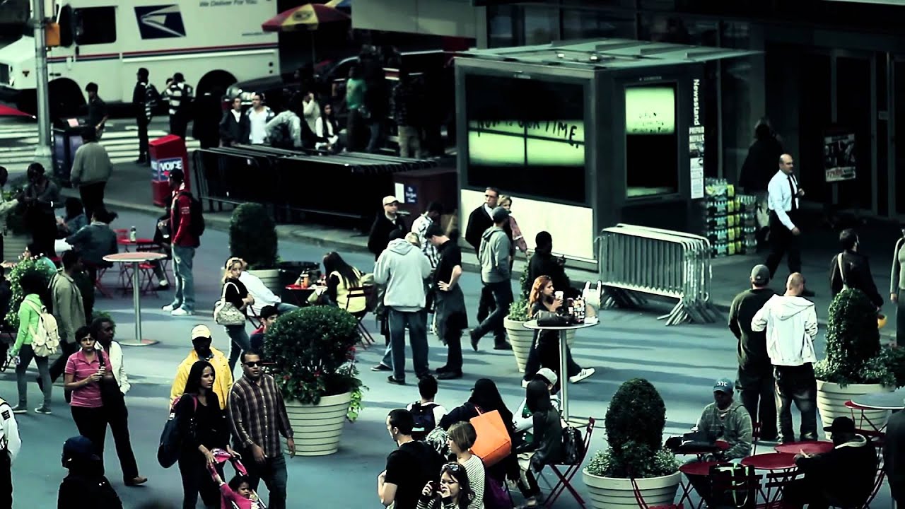 2011-09-17 - WALKING IN TIMES SQUARE (BY BOOGIETEK).mp4
