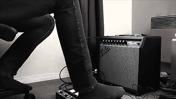 Jam with my Zoom G3 using the Looper (HD)