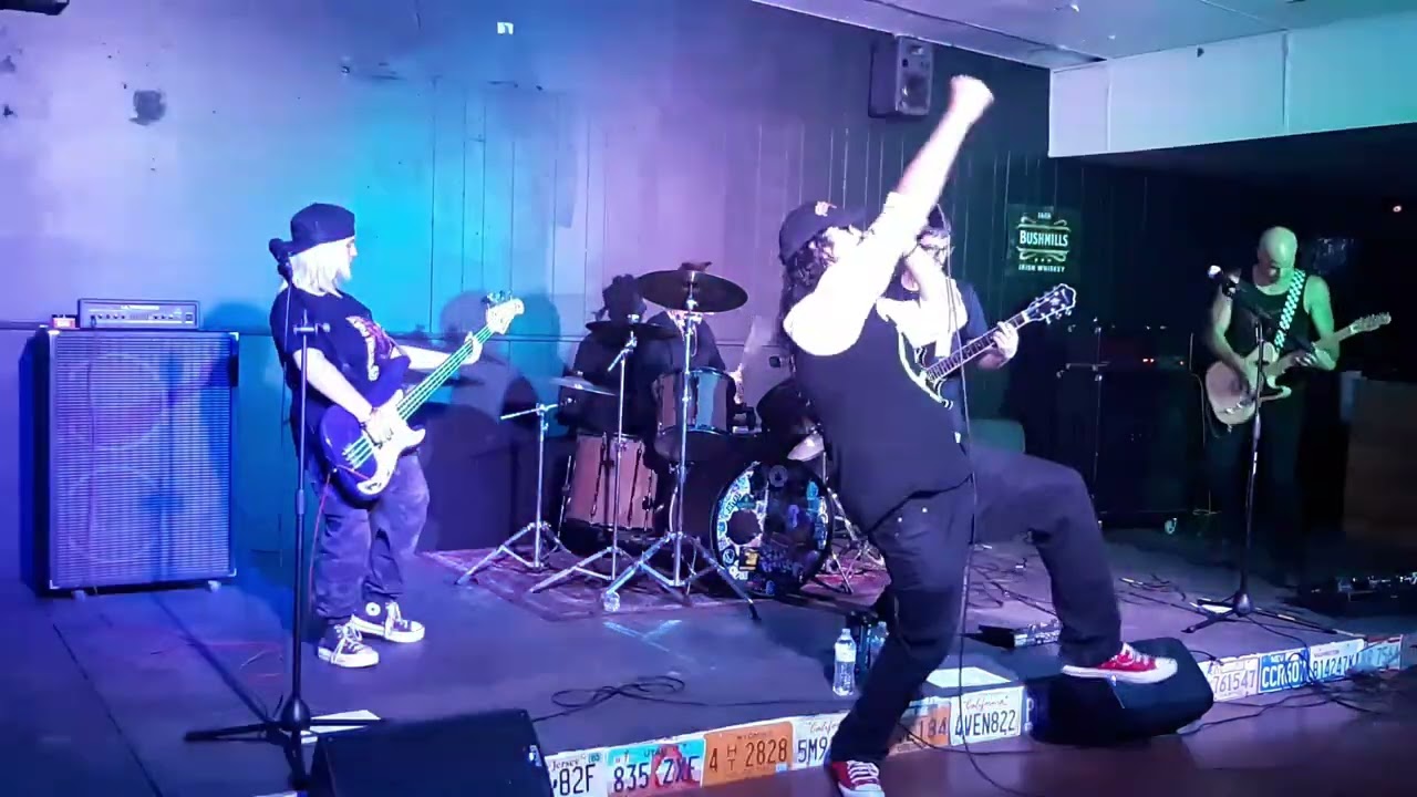 The Black Heartstrings featuring Eric Lawrence - We're Not Gonna Take It