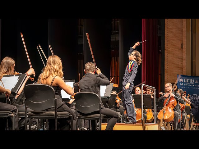 Enluis Montes Olivar won the II International Conducting Competition "University of Almeria"