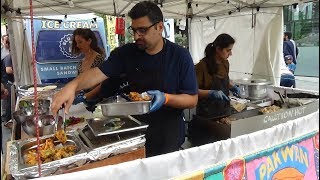 Buying fresh made Pakora for only £1.00 at Curry Cook House, Indian / Pakistan Street Food in London