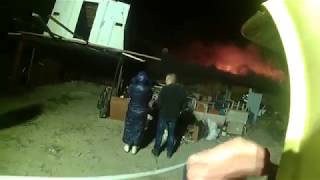 сильный пожар ветер пожарная нагрузка fire on boathouse firefighter catch it heavy smoke