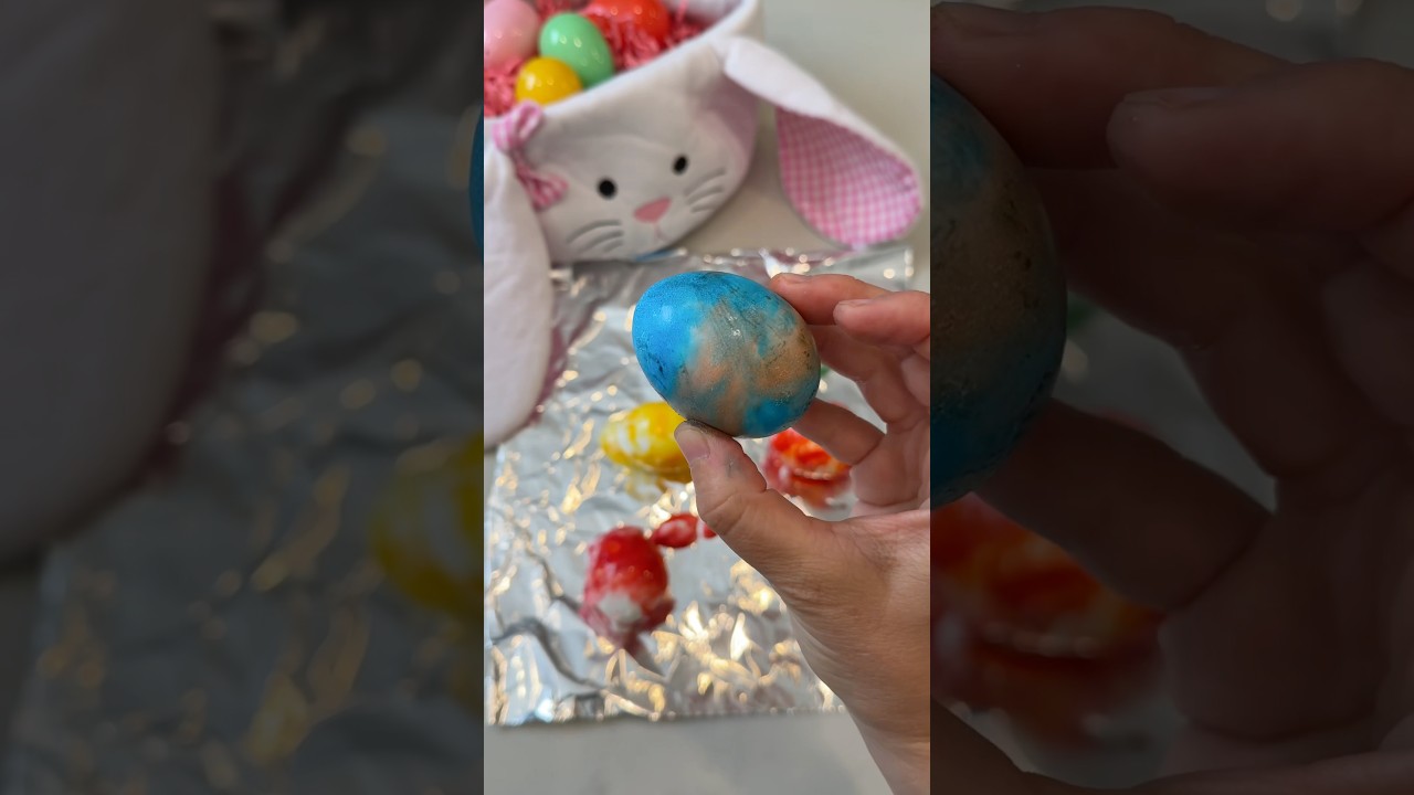 The best way to color Easter eggs 