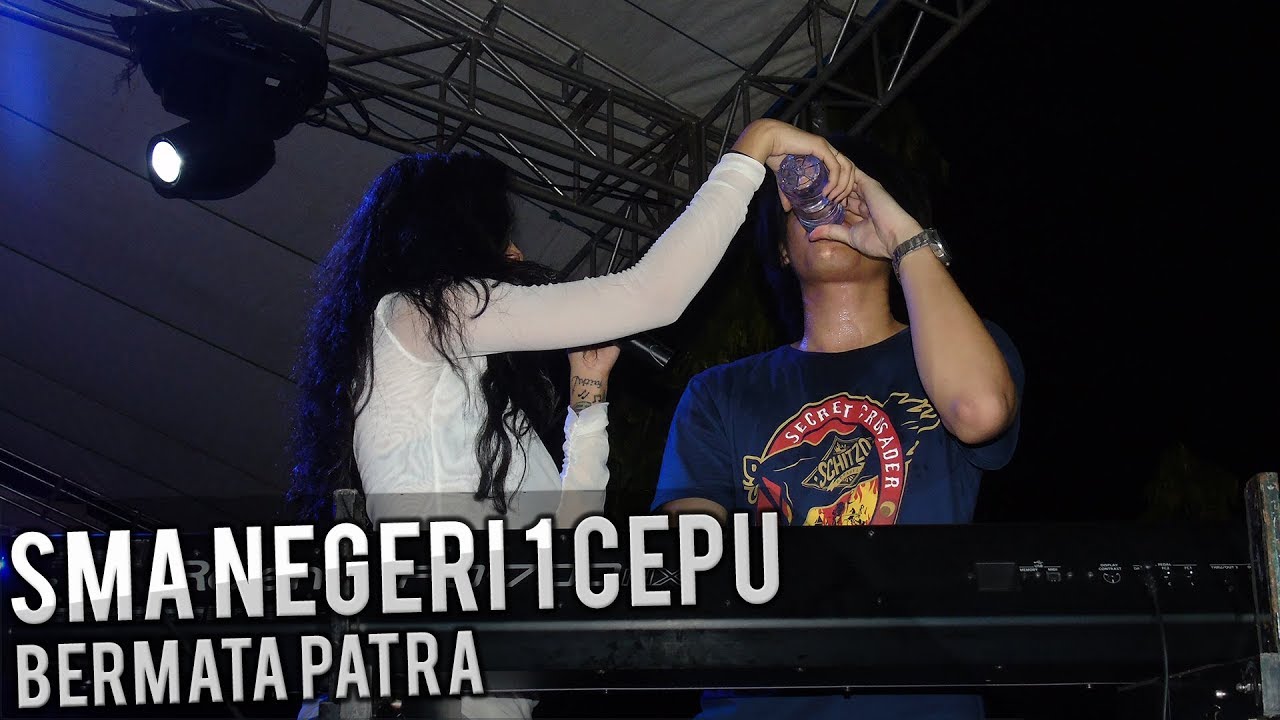 Vierratale Live SMANSA CEPU - Jadi Yang Kuinginkan - YouTube
