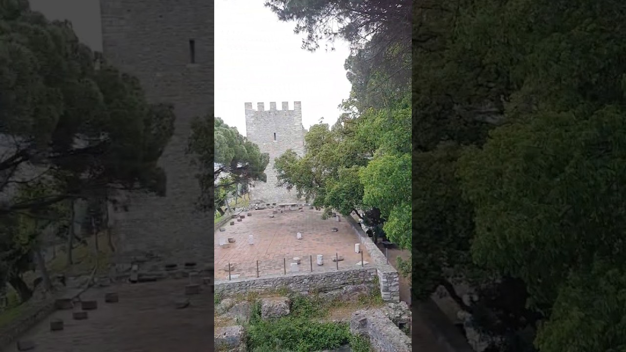 Вид на Лиссабон. Замок св. Георгия. 