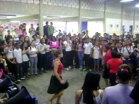 Escola Luiz Pereira sobrinhoO agita galera 2010 - YouTube