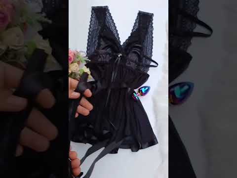 Black lingerie and plug 🔥 🖤