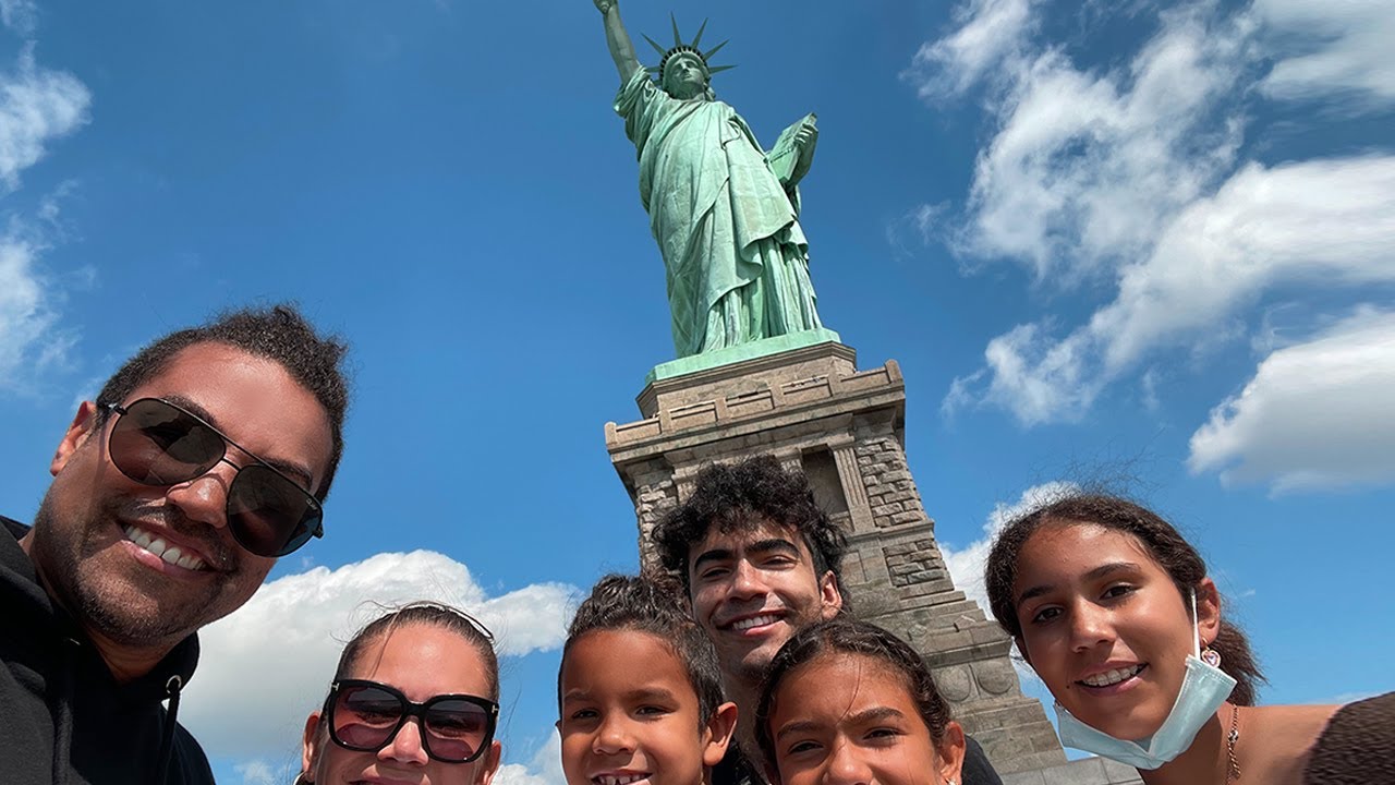 СТАТУЯ СВОБОДЫ УДИВИТЕЛЬНА (НЬЮ-ЙОРК - ЧАСТЬ ПЕРВАЯ) - СЕМЕЙНЫЙ ВИДЕОБЛОГ