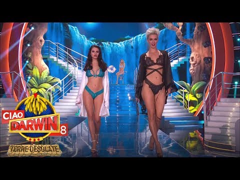 Ciao Darwin 8 - Davide e Golia: sfilata in intimo donna