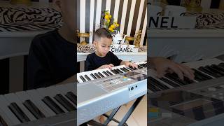 Download Lagu Can You Guess The Song? 🤔🎅🏻🎹 5 Year Old Jelijah Diaz #guessthesong MP3 Download Lagu Can You Guess The Song? 🤔🎅🏻🎹 5 Year Old Jelijah Diaz #guessthesong MP3