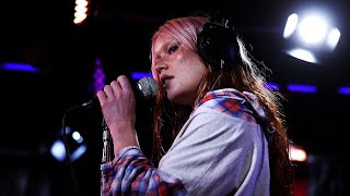 Wet Leg - Walking On A Dream (Vocal Enhanced)