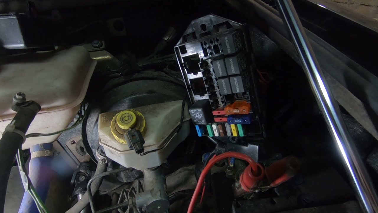 УАЗ Патриот ремонт монтажного блока под капотом - YouTube