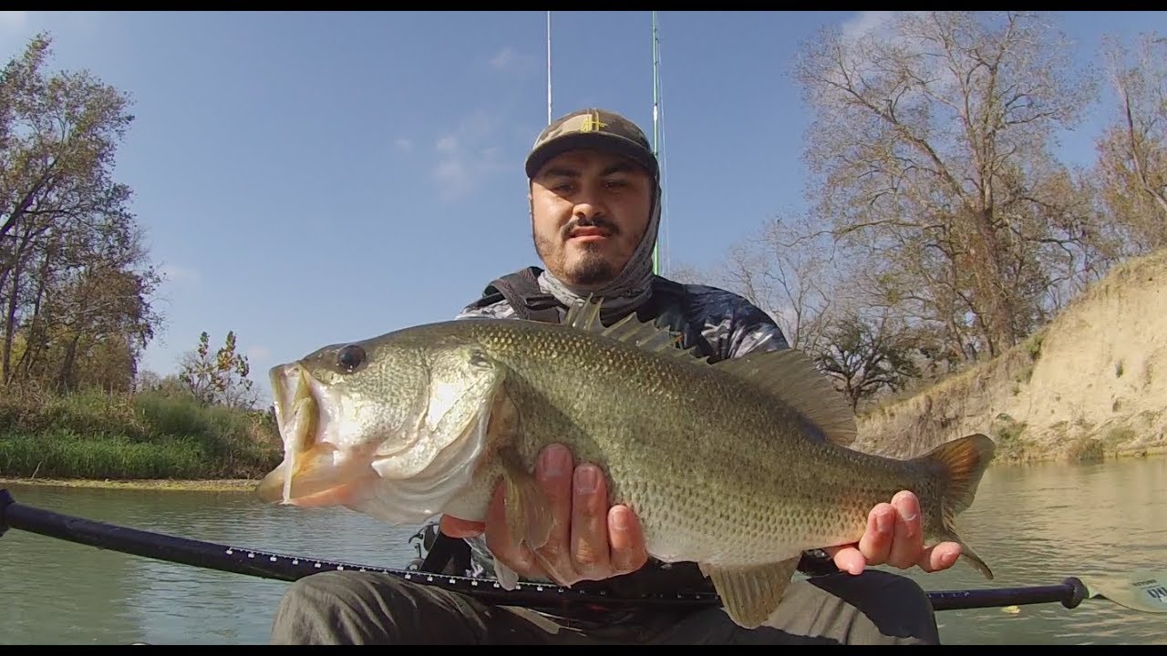 Kayak Bass Fishing: New River on a cold day!