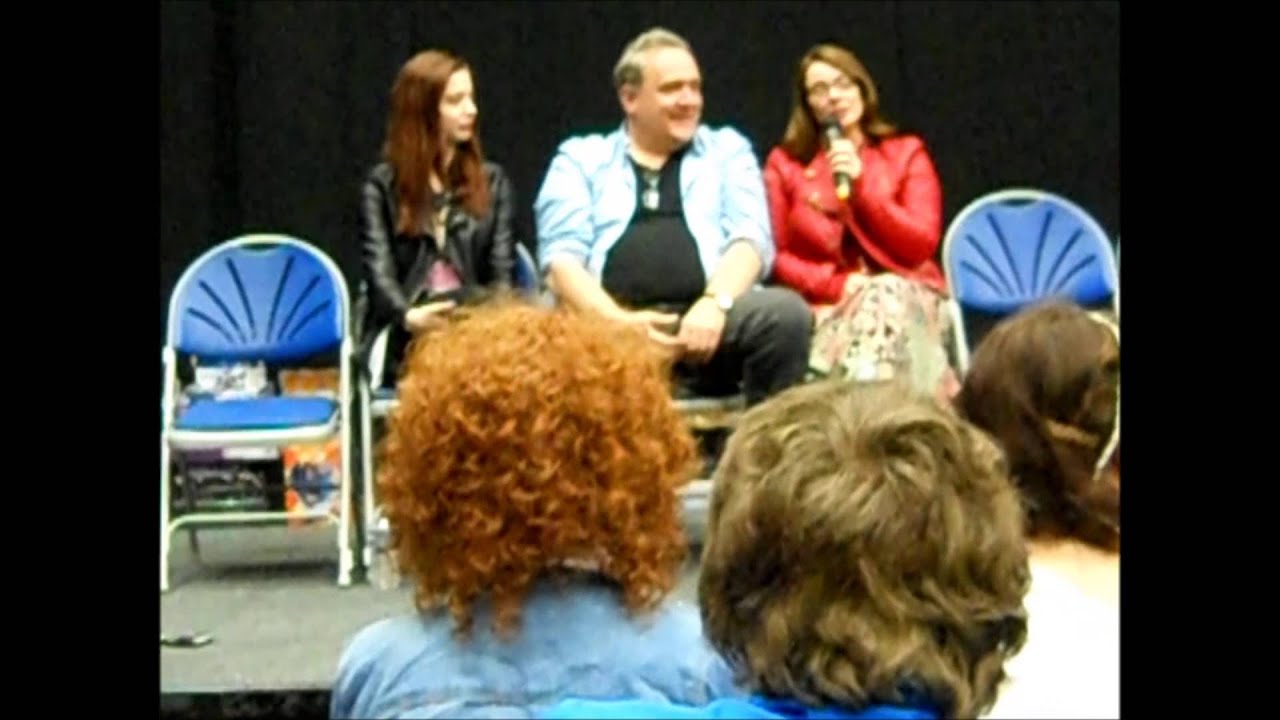Doncaster Comic Con Q&A P4 - Nicola Bryant, Michael Troughton & Sarah Louise Madison
