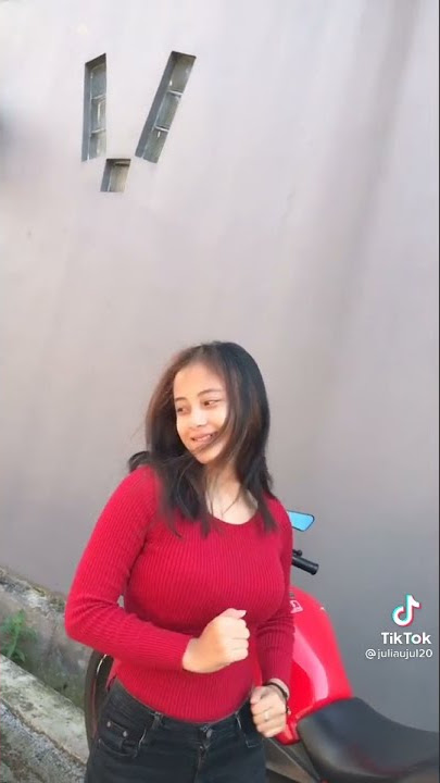 tik tok julia nur fadilah gunung gede menonjol