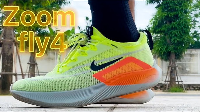 hebben zich vergist strand Verfrissend Adidas UltraBoost vs Nike Zoom Fly! What's More Comfy?! - YouTube