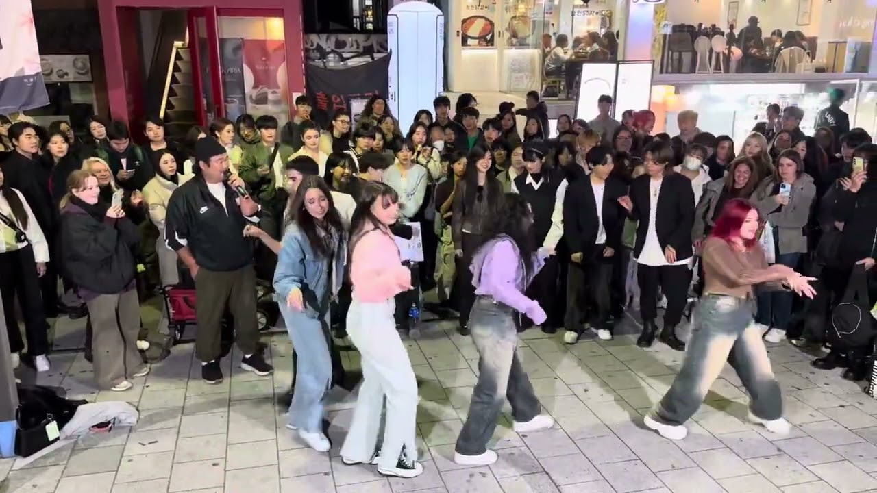 HONGDAE K-POP BUSKING (FOREIGNER) - [Ateez] Bouncy (K-Hot Chilli Peppers)