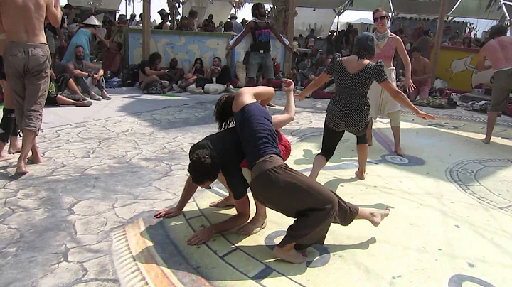 Contact Improvisation Dance at Burning Man 2013 Cr...