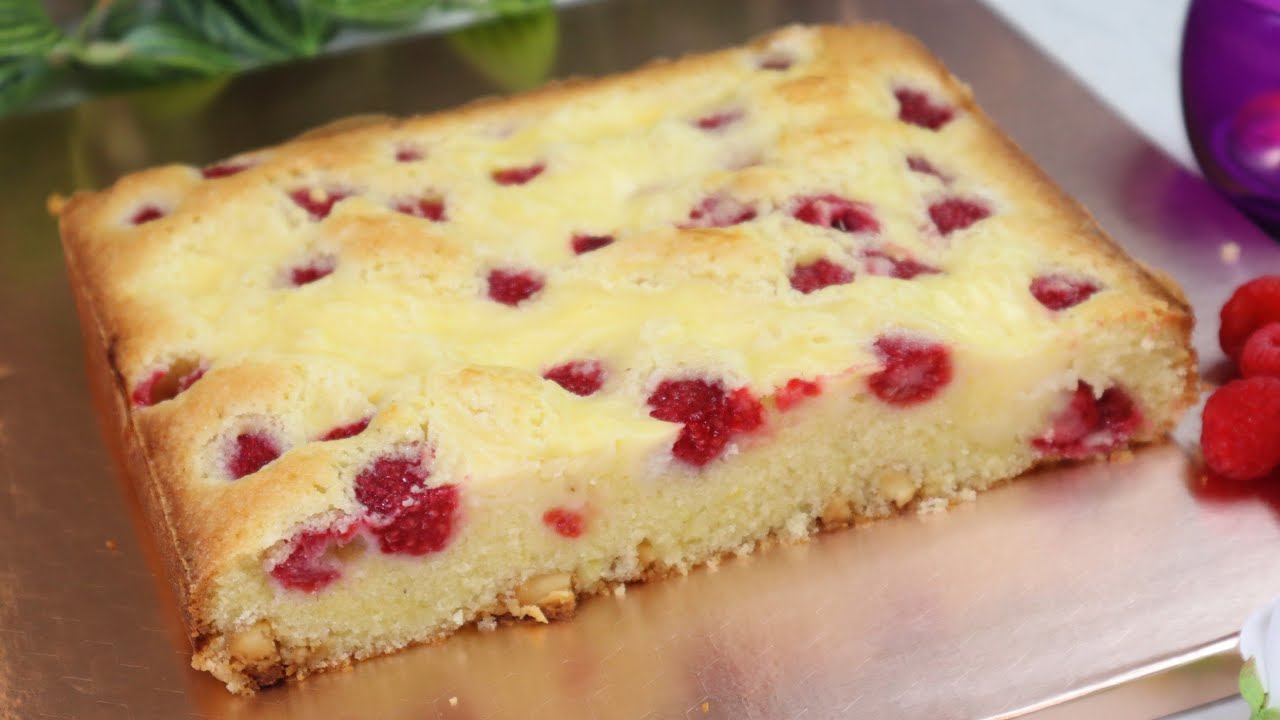 Budyniowe ciasto z malinami - blondie