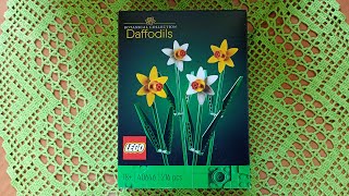 LEGO Botanical Collection 40646 Daffodils. Unboxing and slow pace building.