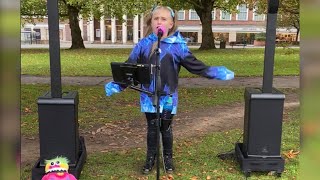 Tiny Busker age 8 ImmiDavis @immidavis #immidavis street performer child girl singer busking video