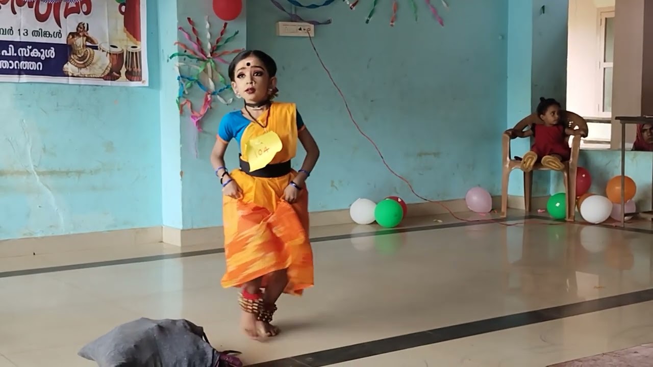 Flok dance നാടോടിനിർത്തം 