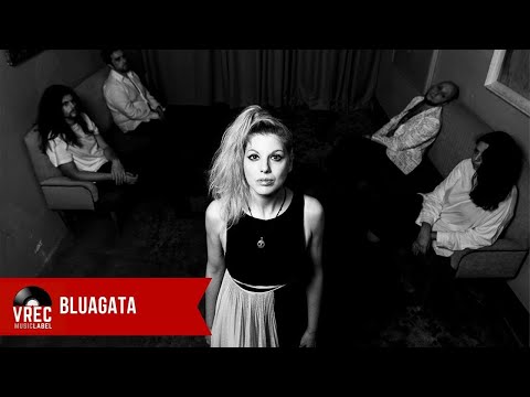 ⚫️  Bluagata - Comodità (Official Video)