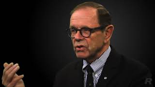 How Do You Effectively Debrief a Board Meeting? | Corporate Governance Expert David Beatty