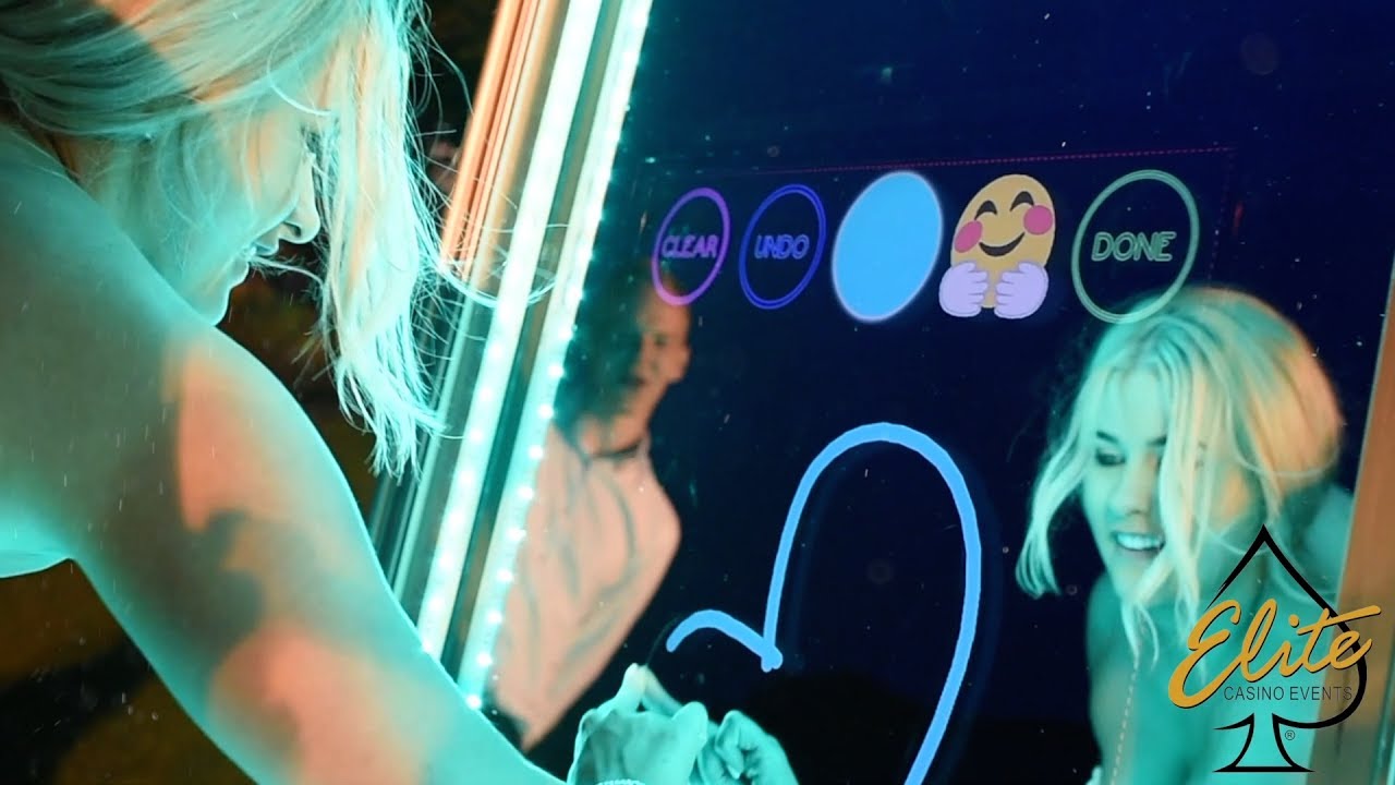 Magical Mirror Photo Booth | Pittsburgh PA - Weddings