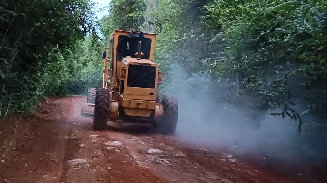 ลุยเกรดทางยันมืดค่ำ แบงค์ทรัพย์ทรายทองร่วมกับกันจอมพลัง