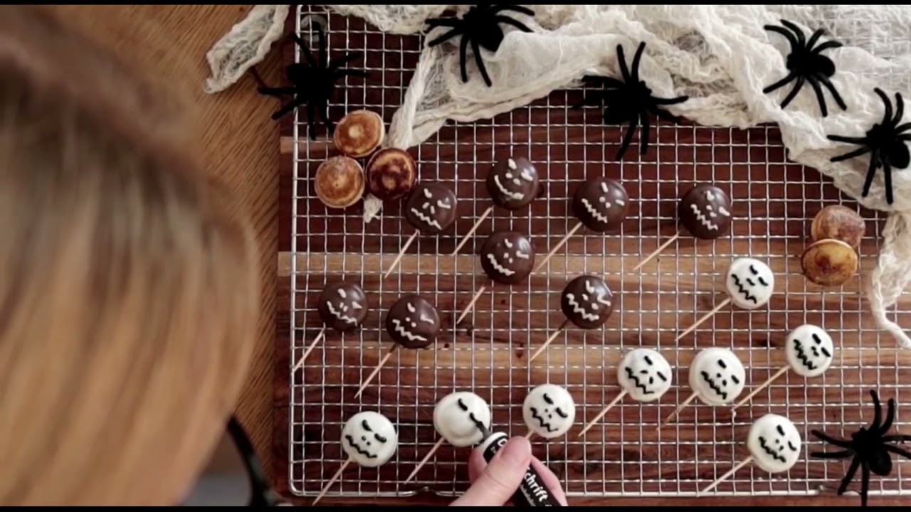 Mini Halloween Pancakes am Stiel