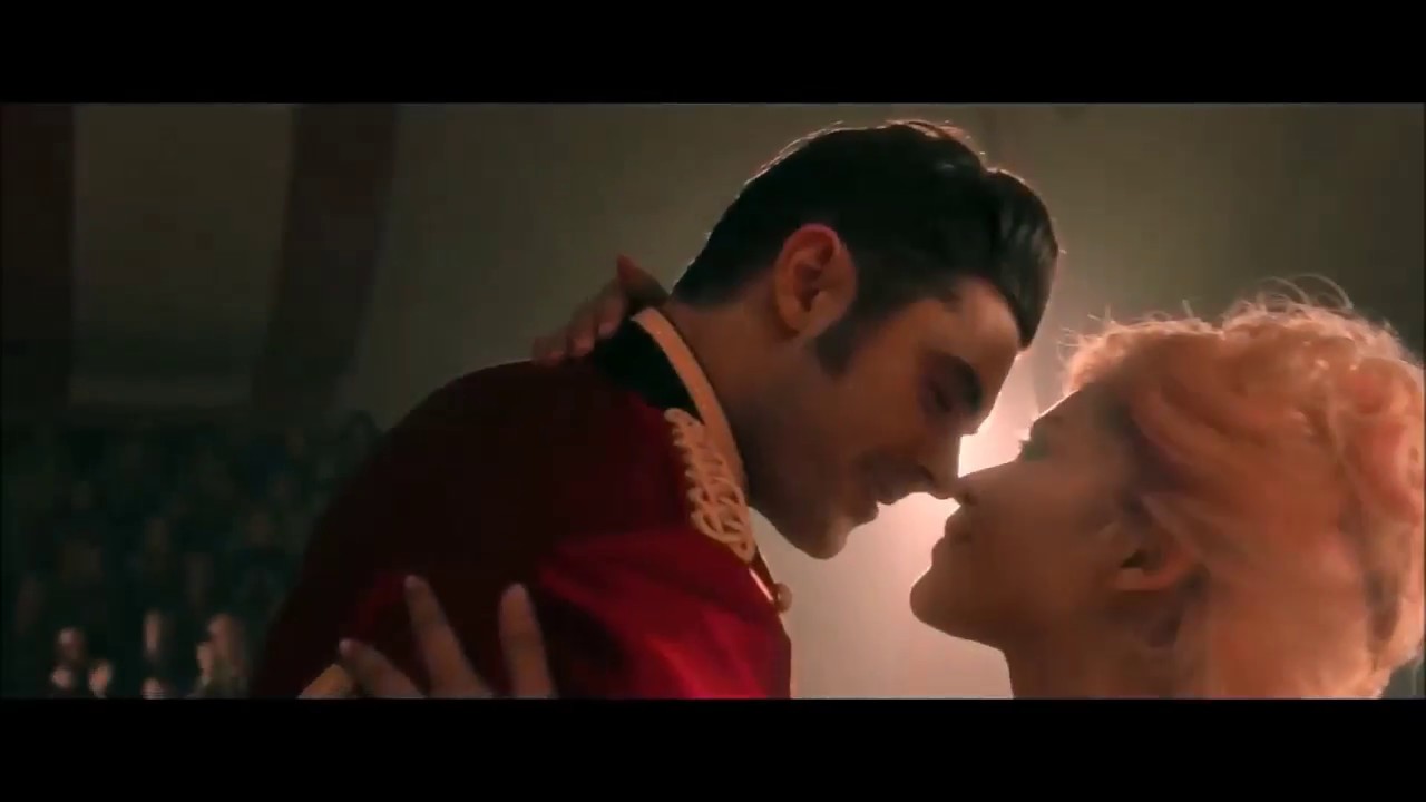 Zendaya Kissing Scenes - YouTube