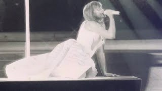Taylor Swift  Down bad / Fortnight (LIVE  for the FIRST TIME)  Eras Tour Paris