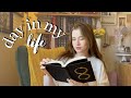 a day in my life | college, reading, and an interview with VE Schwab