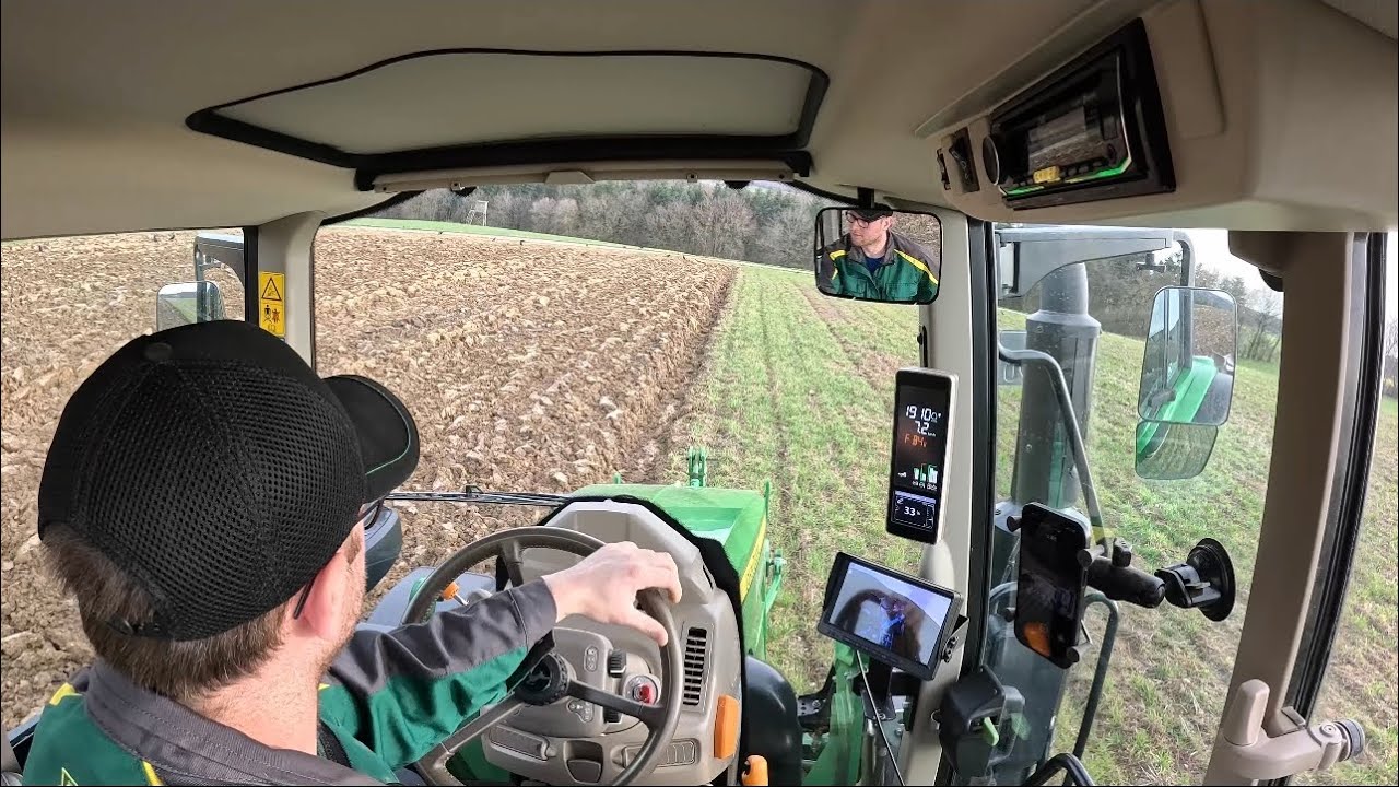 John Deere 6120M mit Lemken 4-Schar Pflug