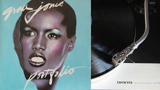 Video thumbnail of "Grace Jones - La Vie En Rose - vinyl"