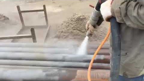 Phun cát ướt Làm sạch rỉ sét, vệ sinh bề mặt thép ống thép tròn
