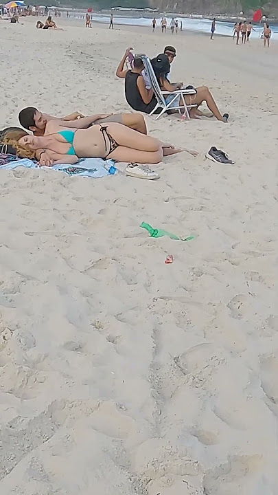 Copacabana Beach / CARNIVAL Vlog BRAZIL / RIo de Janeiro