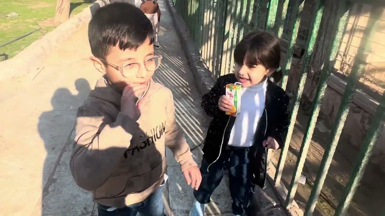 نزهه الى حديقة الحيوانات 