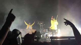 twenty one pilots “Migraine/Tear in My Heart” Philadelphia, PA 10-20-2019