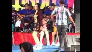 SALOME SATU LOBANG KROYOK RAME RAME NEW AMANDA MUSIC DIAH PERMATASARI