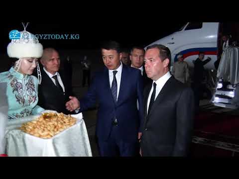 Video: Россиянын премьер-министри каникулду кандай өткөрөт