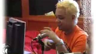 FM987 Take Off Bra