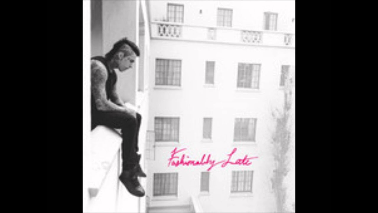 Falling in Reverse - Fashionably Late