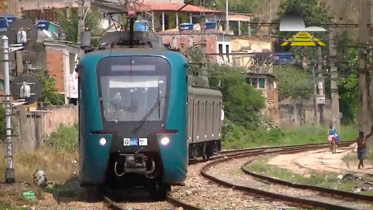CNR 3000 Supervia - Passagem de Nível em Japeri (18/09/2016) - YouTube