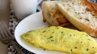 Омлет рулет по французски с сыром и яйцами на сковороде Омлет рулет по французски с сыром и яйцами на сковороде